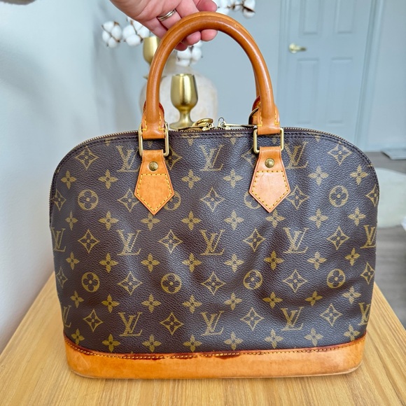 ✅AUTHENTIC✅LOUIS VUITTON ALMA PM - Picture 5 of 14